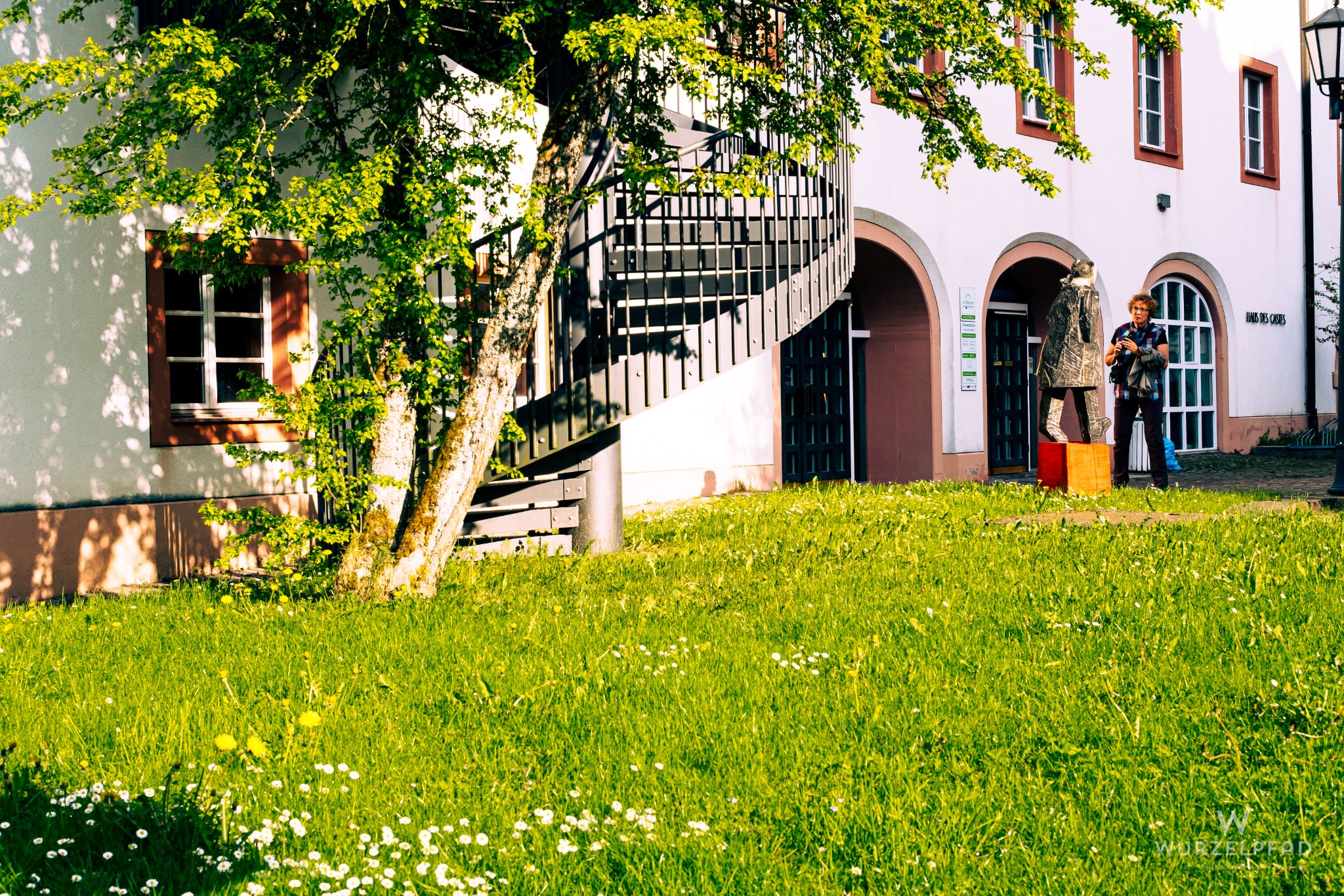 Gebäudedetail St. Blasien mit Skulptur